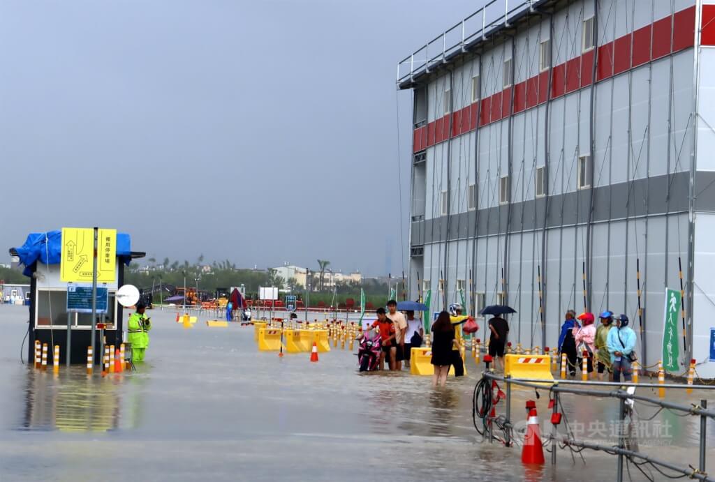西南氣流引爆豪雨　高屏24小時雨量恐破400毫米、3天總雨量上看900毫米

